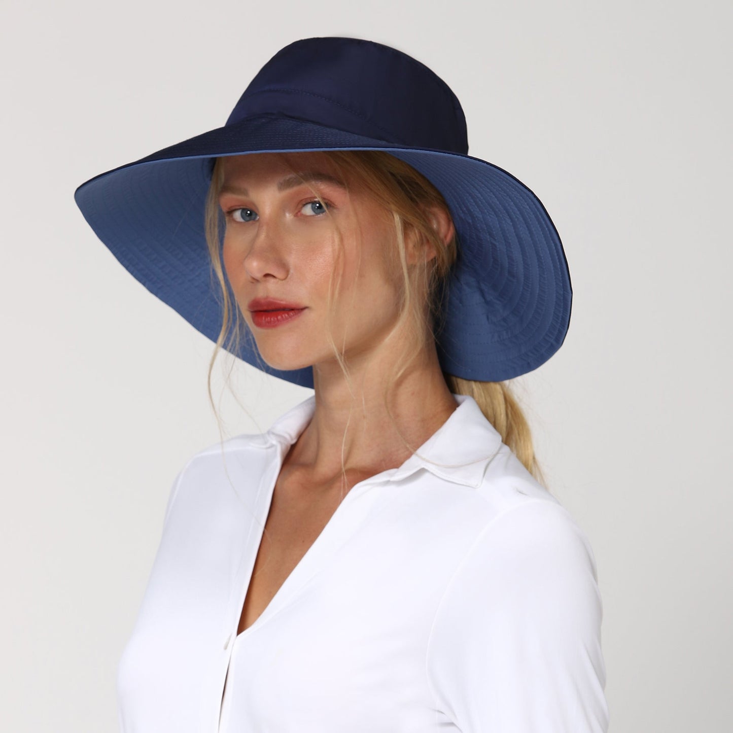 Sombrero San Diego Reversible marino/océano UV LINE