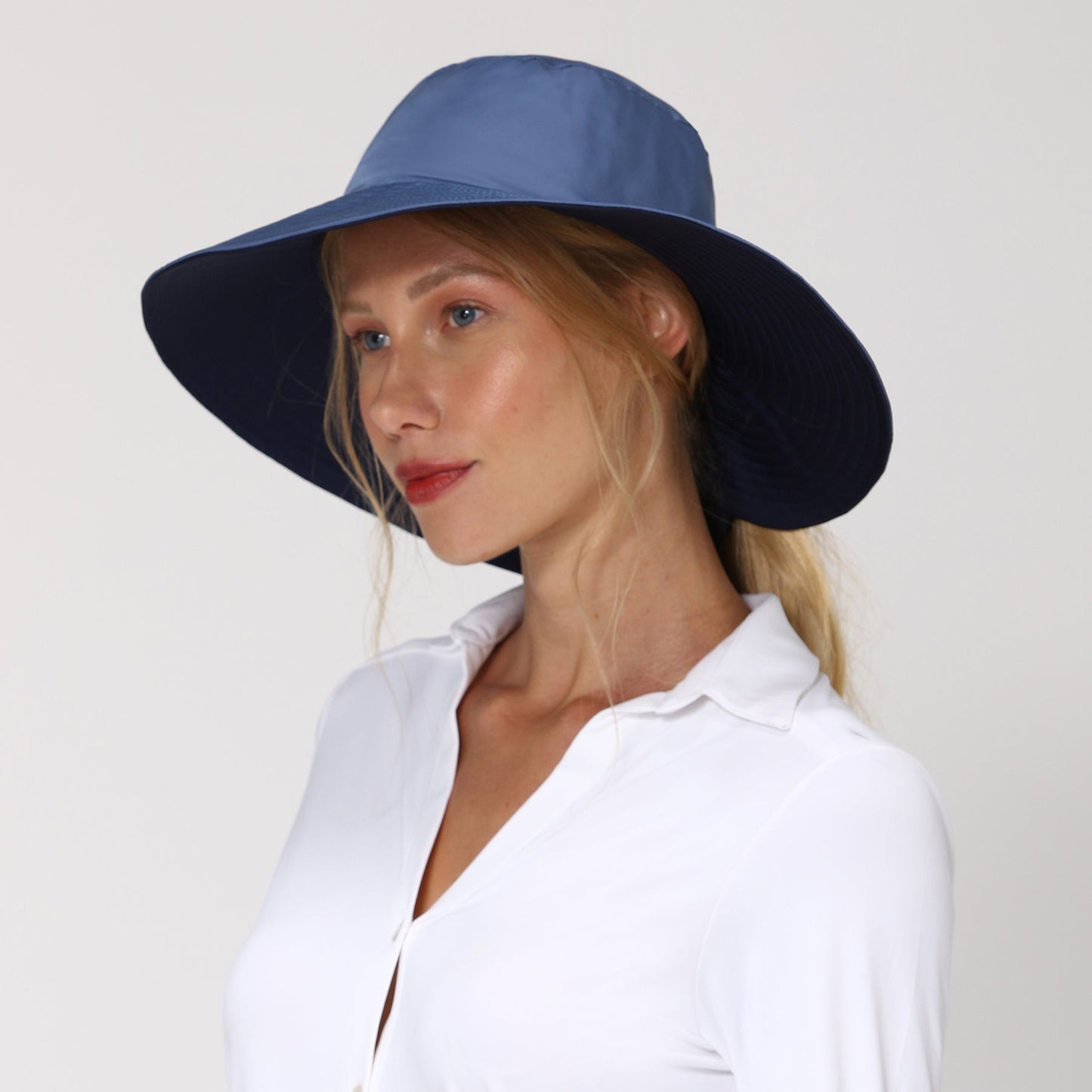 Sombrero San Diego Reversible marino/océano UV LINE