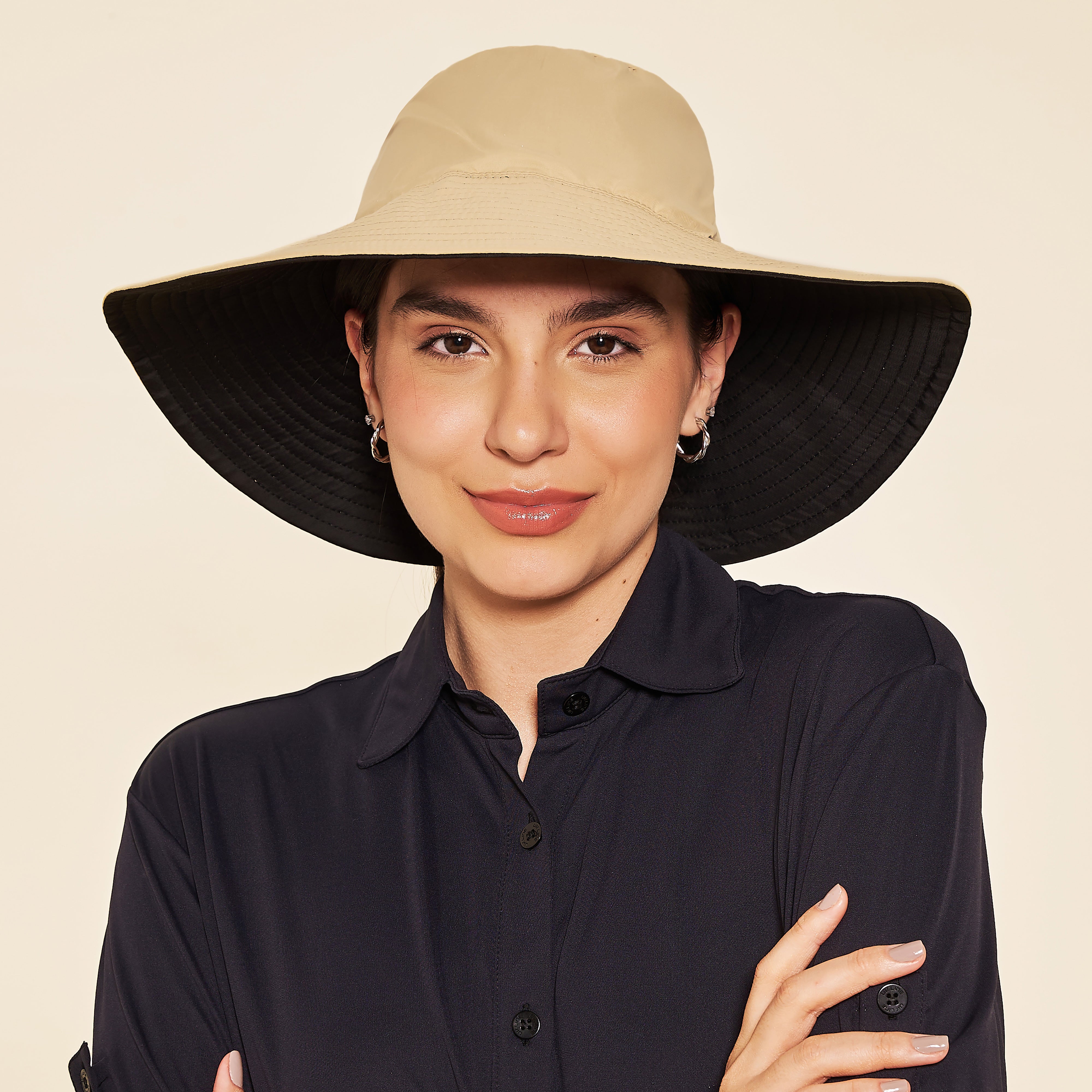 Sombrero Reversible San Diego Negro/Arena - UV LINE