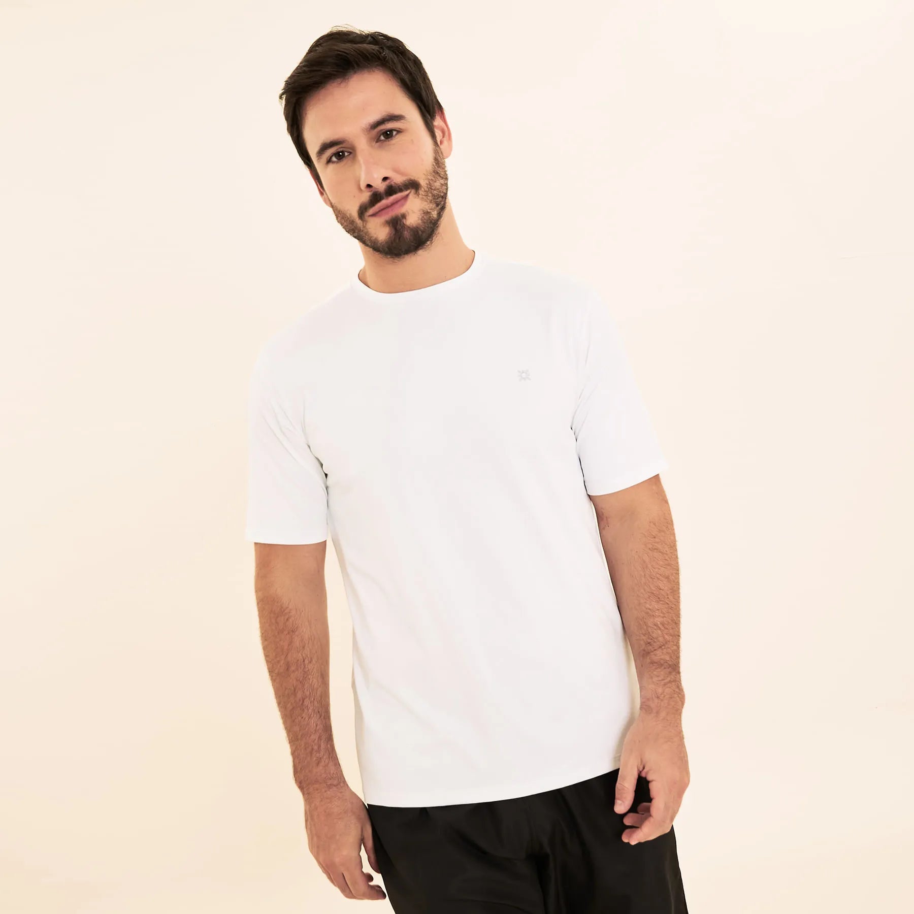 Camiseta UV Masculina con protección solar Uvpro - Blanco