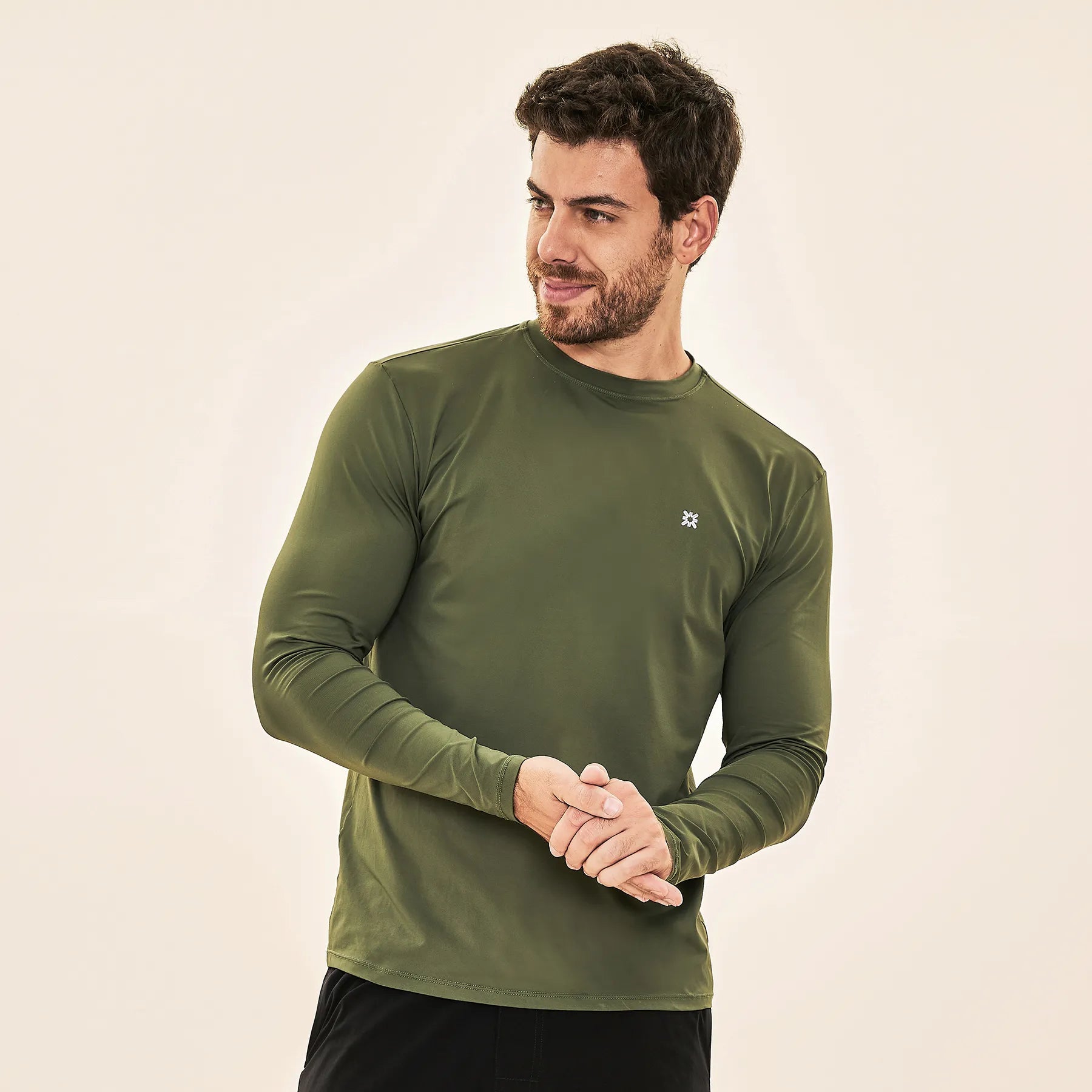 Camiseta UV Masculina con protección solar Uvpro - Verde Militar