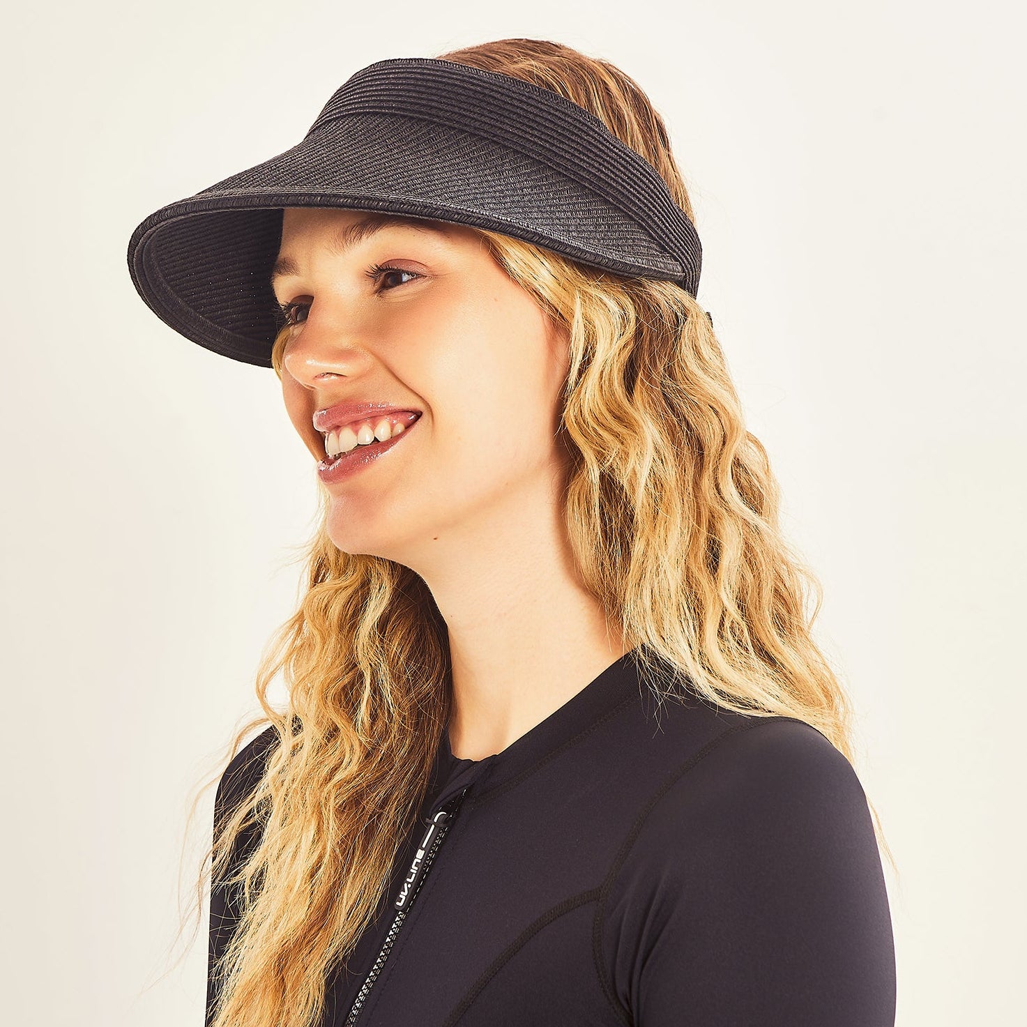 Visera UV con protección solar Brunei - Negro